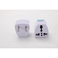 HCM converts 3-pin socket to 2-pin, 2-pin socket