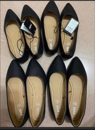 Rubi 黑色尖頭平底鞋