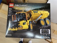 LEGO Technic 42114 6x6 Volvo 絞接式運泥車