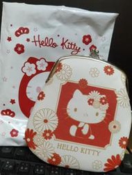 7-11  限量 Hello Kitty 口金收納包-花開款
