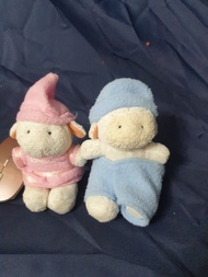 （c16）菓風小舖 小羊 一對 粉色 藍色 娃娃 玩偶 布偶 大字型 可愛 迷你