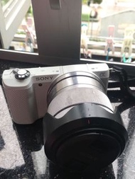 Sony a5000 + 18-55mm鏡頭