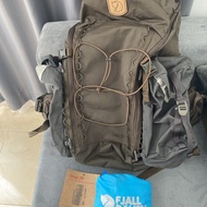 Fjallraven singi 28 with side pocket