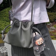 LOEWE flamenco系列 灰色小號肩背福袋包22*18*9 98新配件塵袋