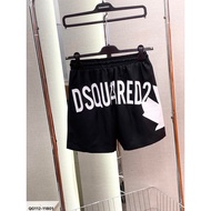 Quần Short Nam DSQ Đen In Hoạ Tiết Hình Lá Phong Trắng Chữ Dsquared2 Sau Mông Cho Các Boy Phố Đi Ch