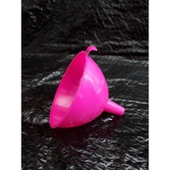 Medium Plastic Funnel/ Water Oil Funnel Plastic Kitchen Funnel