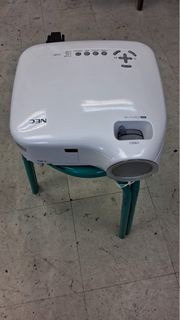 95成新：NEC 投影機 LT380