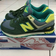 PRELOVED size 39 Original New Balance 574