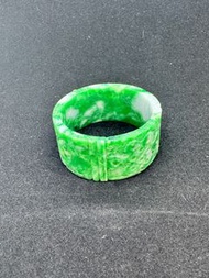 滿綠雕花翡翠手鐲