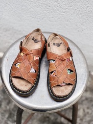 Dr. Martens 焦糖色簍空麻花 真皮牛皮革 厚底編織涼鞋馬汀鞋馬丁