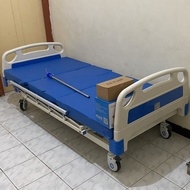 Ranjang pasien 3 engkol ABS bed pasien 3 crank ranjang medis PRELOVED LIKE NEW NEGO TIPIS