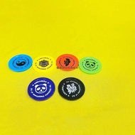 Game Console Eiffel Tower 2 Chips Eiffel Tower Plastic Ring Redeem Coin Token SpongeBob SquarePants 
