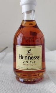 舊款軒尼詩VSOP 5cl 酒辦 (黃色面紙)