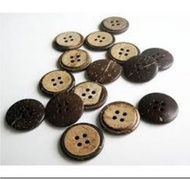 Kancing Batok Kelapa Diameter 24L / 1.5 cm Lubang 4 Ring Kualitas Premium Per 2pcs