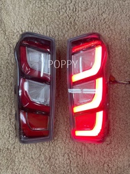 ไฟท้าย ไฟท้ายแต่ง isuzu dmax ปี2012-2019 ลายปี2024 มี2สี สีแดง และ สี สโมค