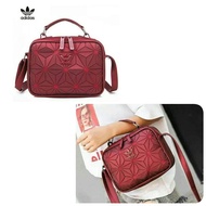 กระเป๋า สะพาย Adidas Originals 3D Mini Airliner Style Shoulder Bag  กระเป๋าสะพายข้าง แนว sport