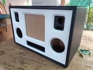 แบนพาสซับ 8 นิ้ว โครงหล่อ กลาง 4 นิ้ว แหลม 2 นิ้ว เพลท 25×5.5 ไม้mdf 15 มิล(เลือกสีหนังทักข้อความ)