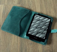 Kindle Paperwhite 11 gen 2021 6.8 吋皮套個人化藍綠