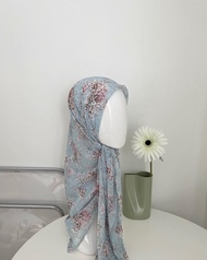 ฮิญาบชีฟอง Chiffon hijab (เนื้อทราย) สีฟ้าอ่อน ลายดอกไม้