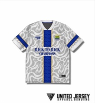 jersey persib bandung motif batik Jawa Barat juara