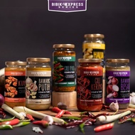 BIBIK EXPRESS Ingredients Ready to stir-fry Large Onions Garlic Chili Rice Dried Chili Ginger Turmer