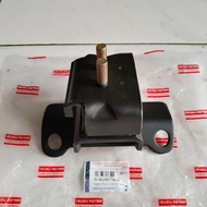 MESIN ENGINE MOUNTING RIGHT ENGINE MOUNTING/ RH ISUZU TRAGA ORISINIL