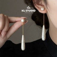 Beautiful 2-piece pearl KL.STUDIO teardrop earrings - E376