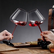 Burgundy red wine glasses, wine glasses, black glasses, red glasses, family glasses