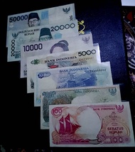 koleksi kertas kuno set tahun 90an 100 - 50000 kondisi bekas pakai utuh ( vf to xf ) 100 pinisi UNC