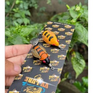 Bee clone 3.5cm 8g manual stainless blade and regular blade.