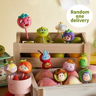 Disney Pixar Fruit Market Series - Móc khóa hộp kẹo cứng trái cây ngẫu nhiên, Đồ sưu tầm thú vị (1 P