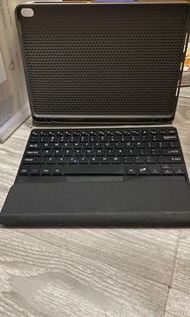 iPad Pro 10 wireless keyboard and cover