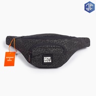 Superdry Stomach Bag With Extremely Mesmerizing Pattern, Super 1.1L Cross-Bag, Unisex Waist Bag With Fancy Color Scheme.