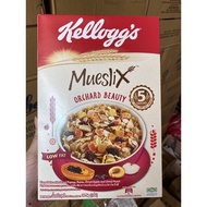 Kellogg’s Mueslix Orchard Beaut Breakfast Cereal