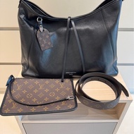 LV CarryAll Vibe MM