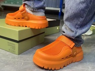 2025 ฤดูร้อนสไตล์ใหม่ Tasman ฟิล์มพลาสติก Kroger รองเท้าแตะหลุมคู่ SLIP-ON รองเท้าแตะชายหาดสบาย Retr