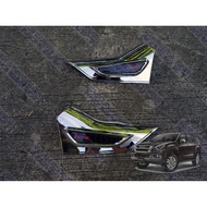 Isuzu MU-X MUX 2014 - 2021 Side Vent Simulator Two Tone