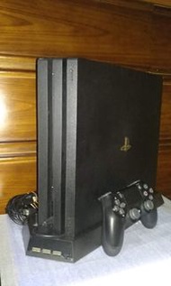 PS4 PRO 主機、GTA5 +NBA籃球+魔物獵人 歡迎面交