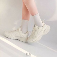 NIKE TC 7900 Creamy White