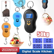 【 50Kg 】 เครื่องชั่งดิจิตอล เครื่องชั่งอิเล็กทรอนิกส์ขนาดเล็กแบบพกพา Hook Handheld LCD เครื่องชั่งน้ำหนักกระเป๋า น้ำหนักตกปลา เครื่องชั่งพกพา【50Kg】 Digital Scale Portable Electronic Mini Scales Hook Handheld LCD Luggage Scale Fishing Weights Pocket Scale