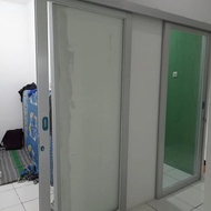 Daun Pintu Aluminium Sliding Full kaca Per M2 (Di luar kusen & Rel)