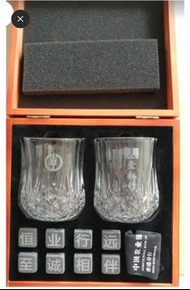 Whisky ice stone with cup set 威士忌冰酒石連杯套裝盒