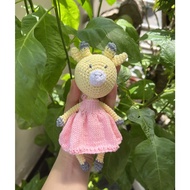 Handmade wool animal-Ms. Nai bewildered-bellascrochet_corner