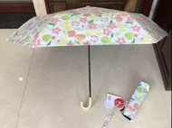 全新 日本 wpc 超輕 縮骨遮 碎花蘋果防曬晴雨兩用雨傘 hello kitty floral umbrella (waterfront同款)