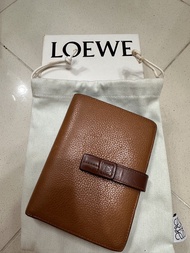 Loewe 銀包