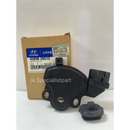 INHIBITOR SWITCH / GEAR LEVEL SWITCH GENUINE PART (ORIGINAL) [45956-28010] HYUNDAI MATRIX ,ACCENT 20