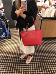 coach 美國outlet 有紙盒有單 大容量單肩袋 多色