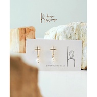 Henju by Gracy | Akoya Pearl Earrings with Cross | Akoya Pearl Cross Earrings | Pearl earrings | Gol