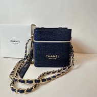 Chanel Beauté 2023 VIP聖誕限定化妝盒(送手機鍊及絲帶）