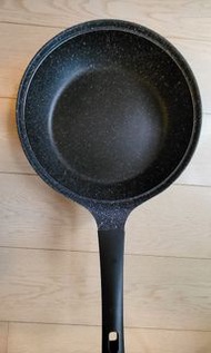 意美廚 Korean IDEALE CHEF 易潔鑊 28cm （9成新）